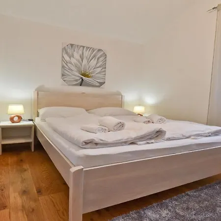 Pinia With Pool, Villa Zadar